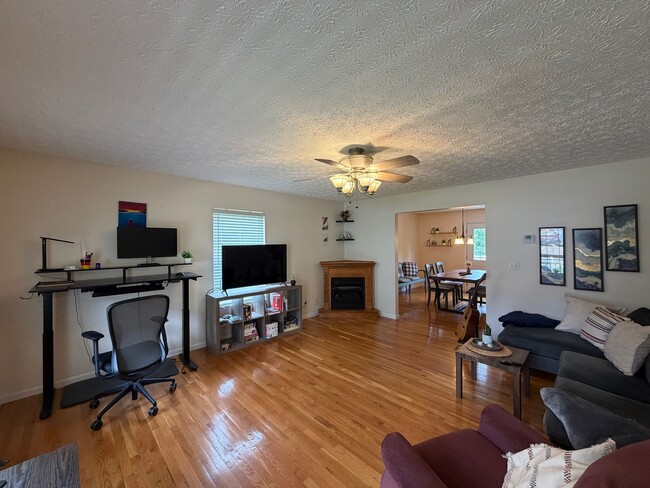 Photo - Fully Furnished Short Term Rental!