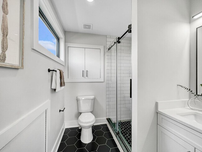 Photo - 1026 18th St NE Unit #PH-7