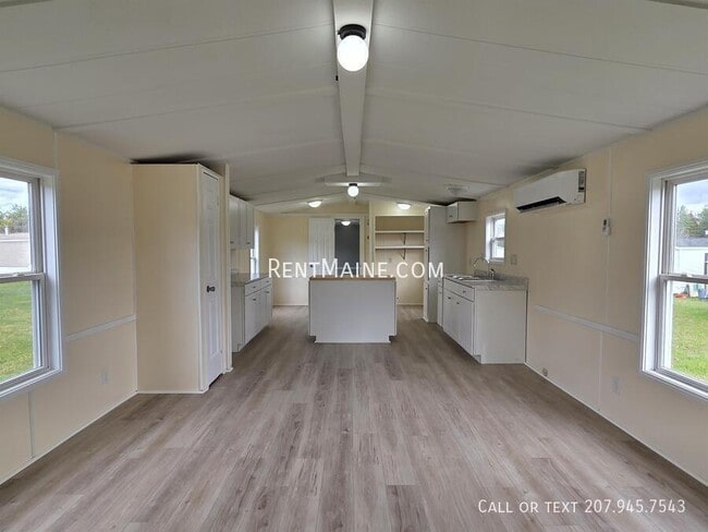 Building Photo - 41 Hatch St