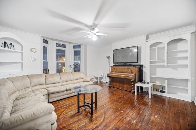 Photo - 203 Gower St