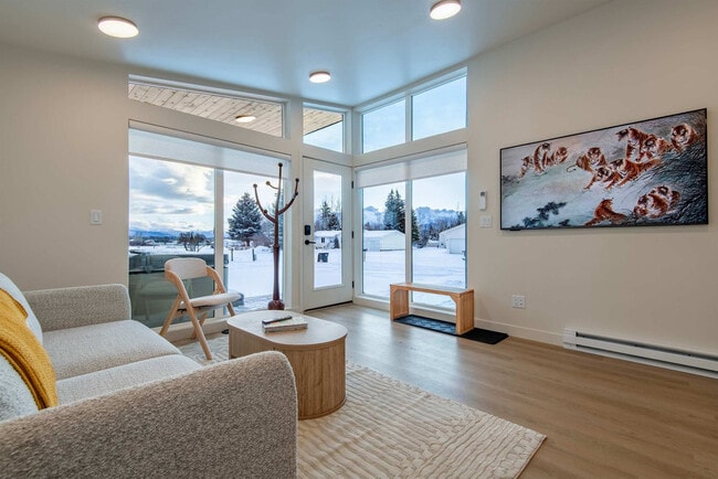 Photo - 27 4th St E Unit ID1399877P