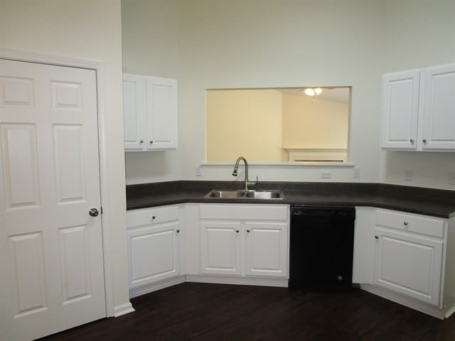 Photo - 261 Carrington Way