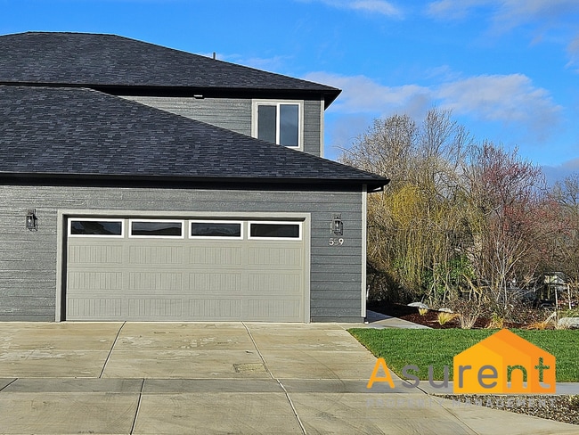 Photo - Newly Constructed 3 Bedroom, 2.5 bathroom SW Medford Home