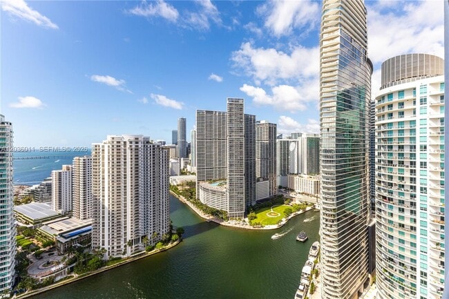 Photo - 325 S Biscayne Blvd Unidad 4015