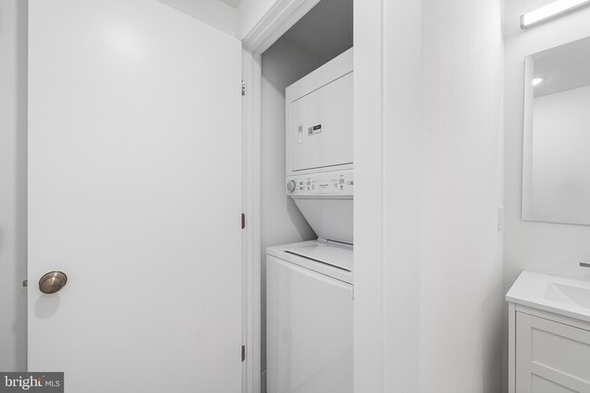 Photo - 4324 Lancaster Ave Unidad 105