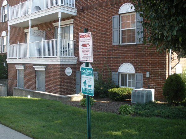Building Photo - 274 Matthews Drive