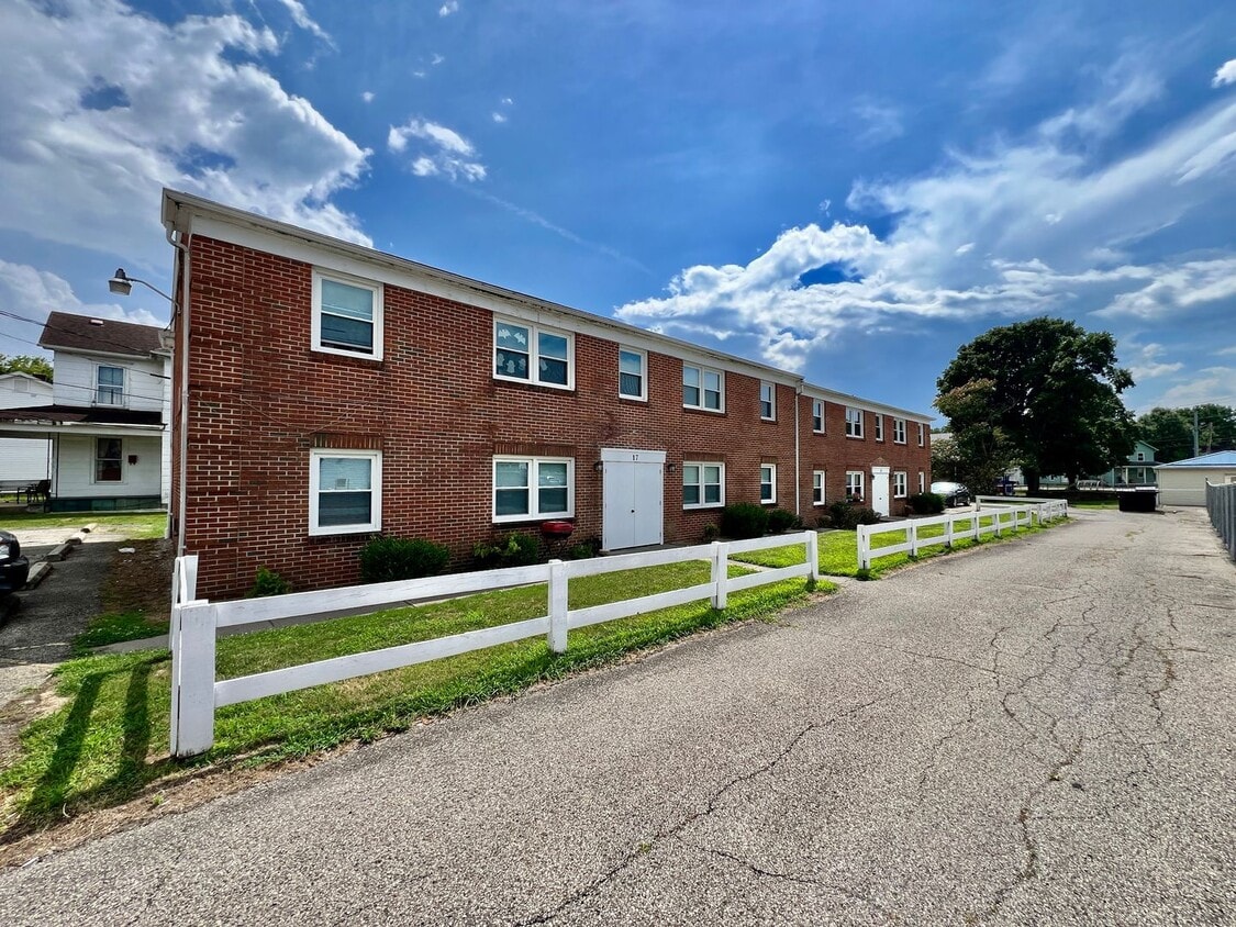 2 bed, newly remodeled hideaway in Trenton... - 2 bed, newly remodeled hideaway in Trenton...