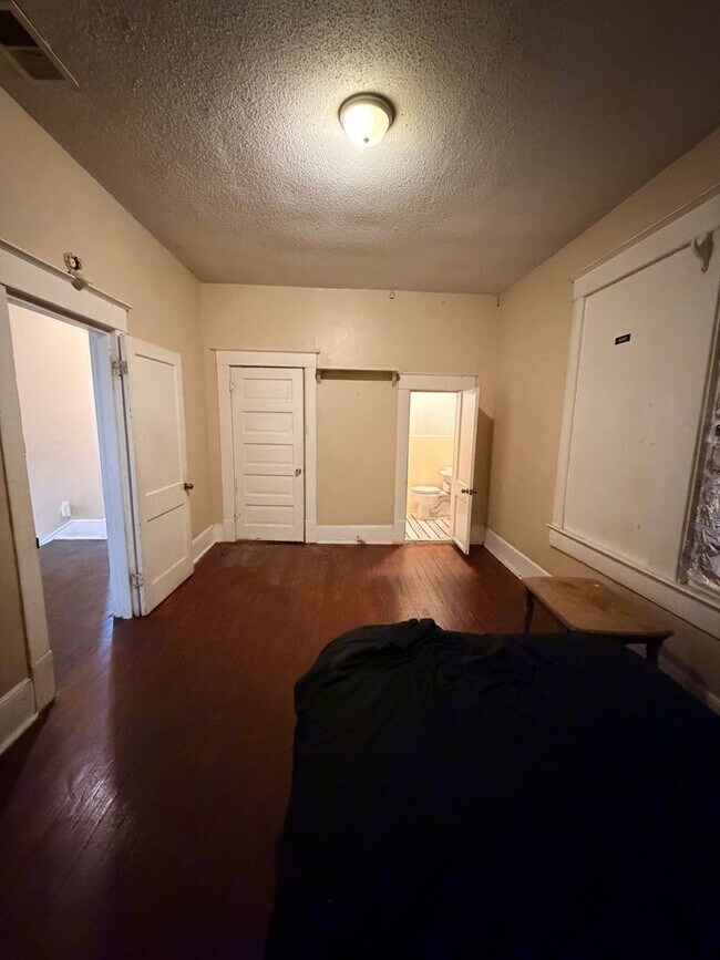 Photo - Beautiful 2 Bedroom unit in Highland