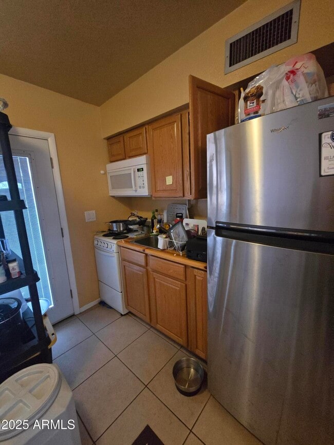 Photo - 1325 Heather Dr