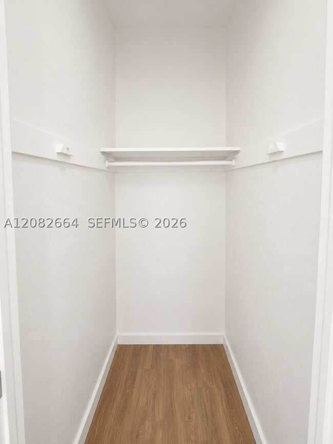 Photo - 3025 Indian Creek Dr Unit 310