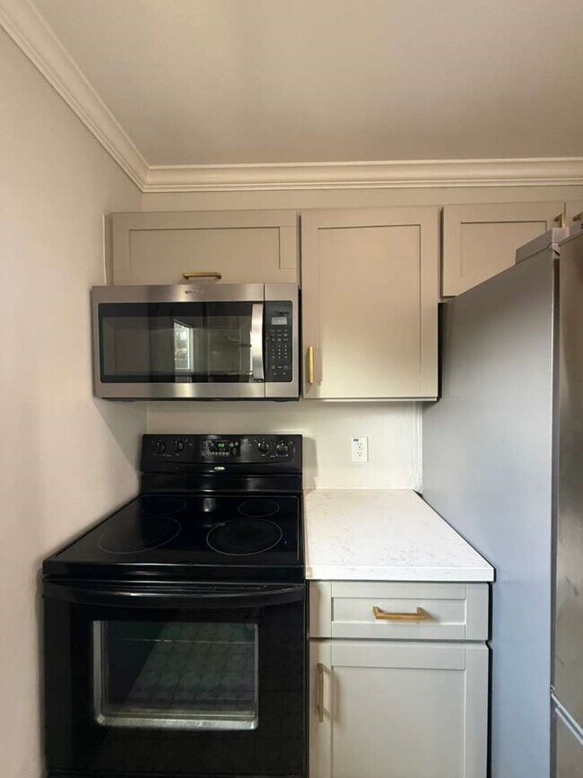 9623 Elmview Pl Unit 1