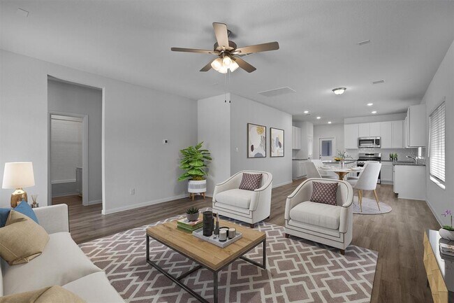 Photo - 303 Clearlake Dr