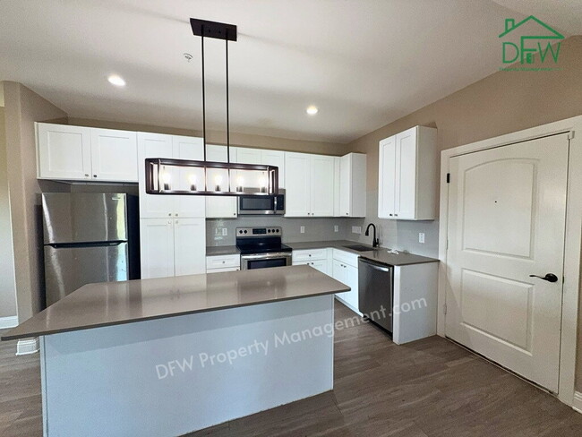 Photo - Spacious 4-Bedroom Corner Home - 2-Car Garage, Fenced Yard