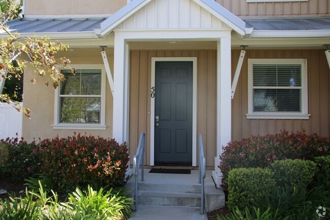 Building Photo - 3591 Sacramento Dr Rental