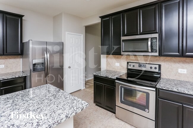 Photo - 2042 Avondown Rd