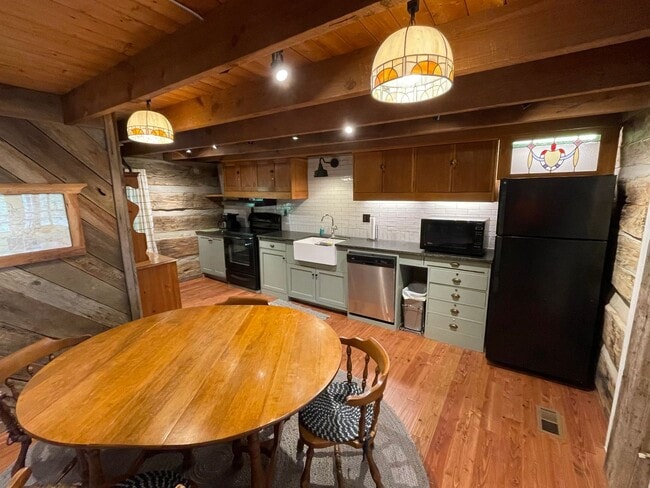 Photo - MOVE IN READY