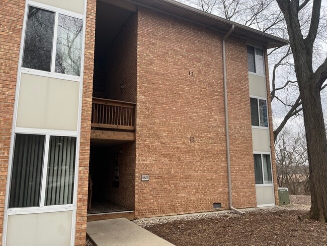Photo - 5821 Oakwood Dr Unit F