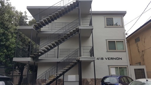 Building Photo - 418 Vernon St Rental