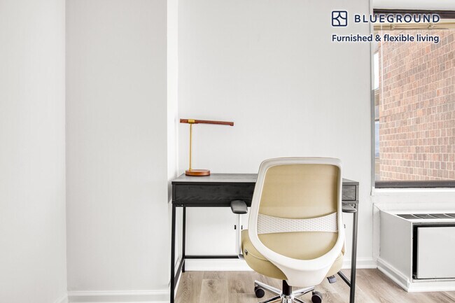 Photo - 30 Waterside Plaza Unit FL32-ID980