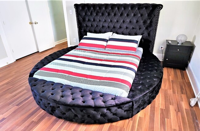 Photo - 2605 Avenue Q