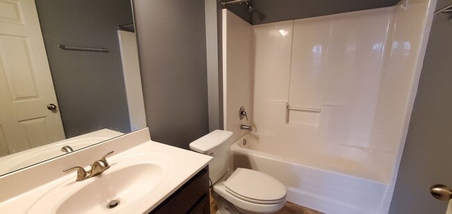 Photo - 565 W Hancock Ave Unit 565 W Hancock DOWN (B)
