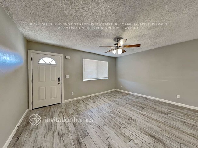 Photo - 1026 W Danbury Dr