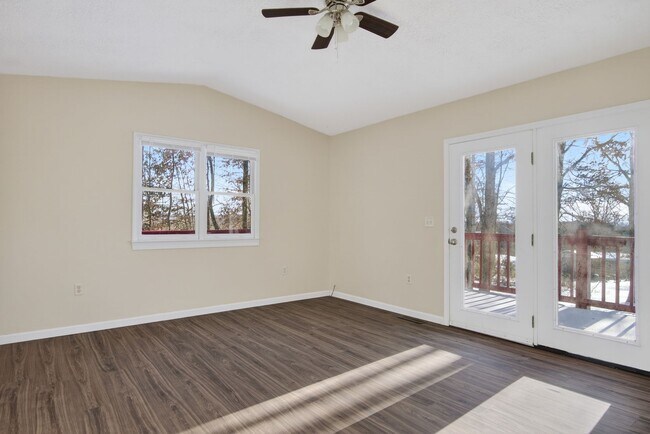 Photo - 1 bed/1 bath. Pet Friendly Travel Nurse