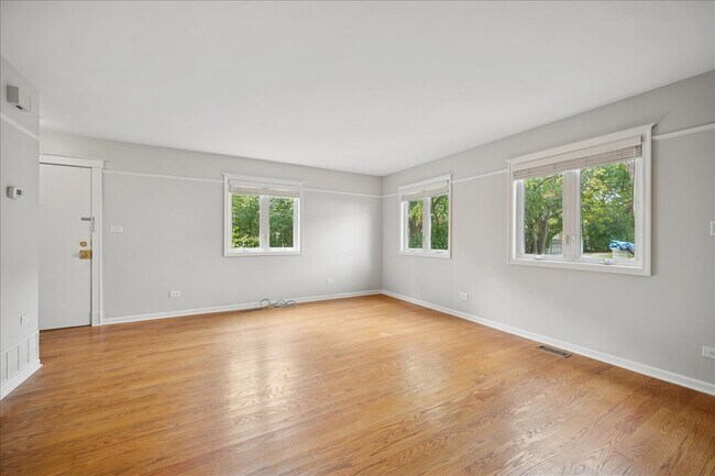 Photo - 532 Inverrary Ln