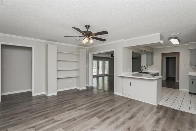 Photo - 4400 Old Colony Rd