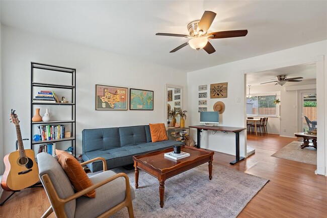 Photo - 6607 Boleynwood Dr