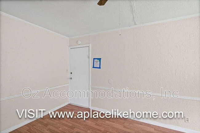 Photo - 563 S Ash Ave Unit Apt 3