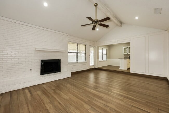 Photo - 2016 Chantilly Ct