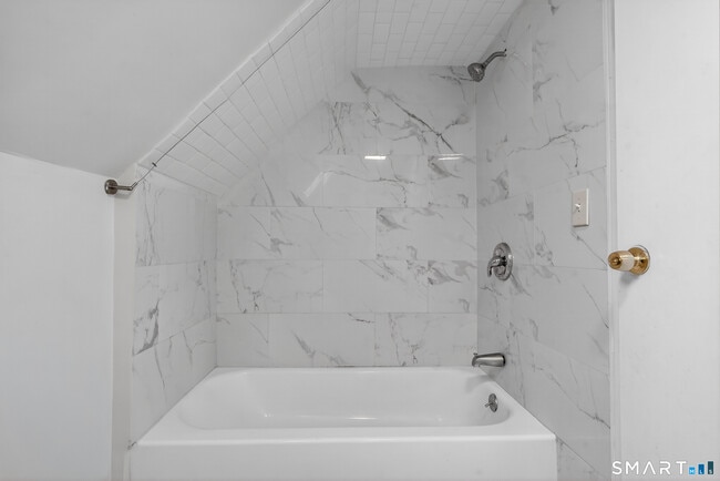 Photo - 361 Ridgefield Ave Unit 3