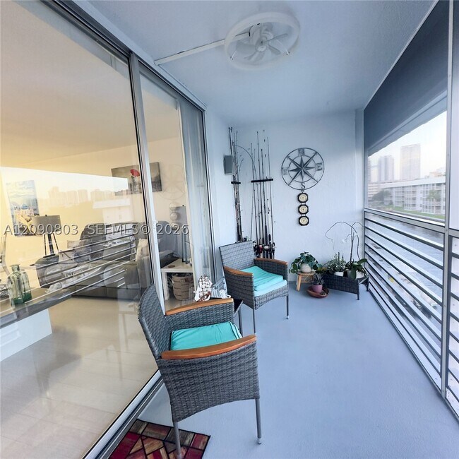 Photo - 3750 NE 170th St Unit 404