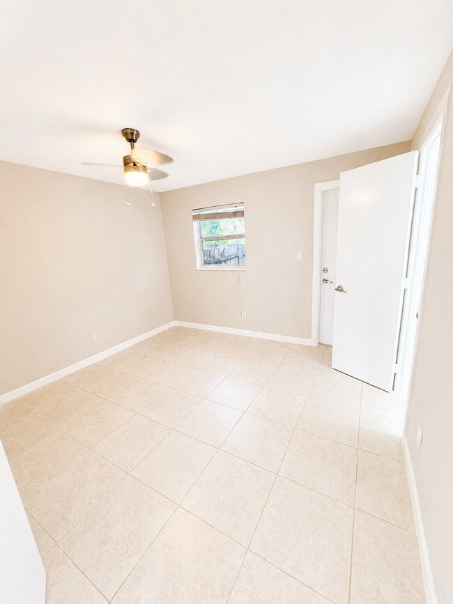 Photo - 700 SW 15th Ave Unidad 6