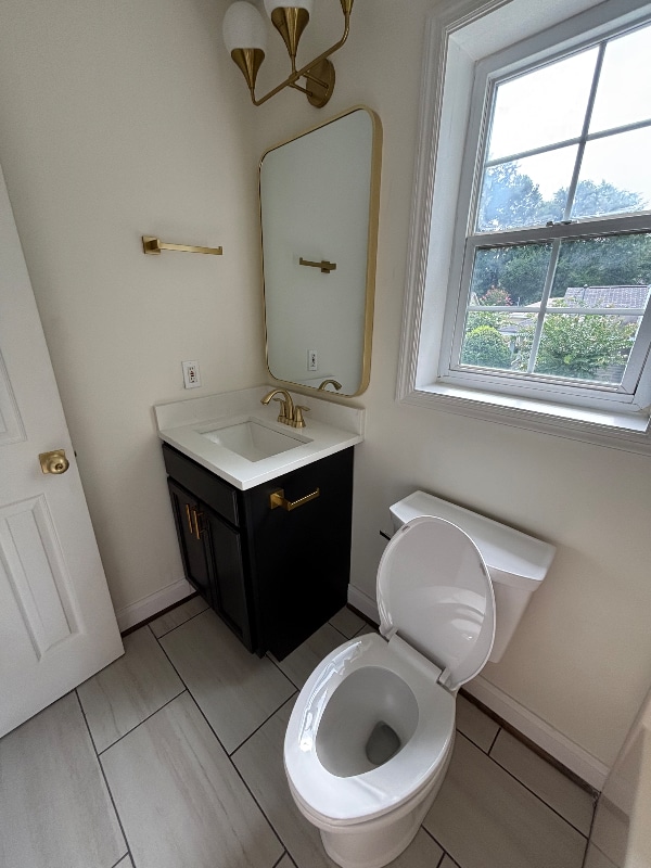 Photo - 859 Dekalb St