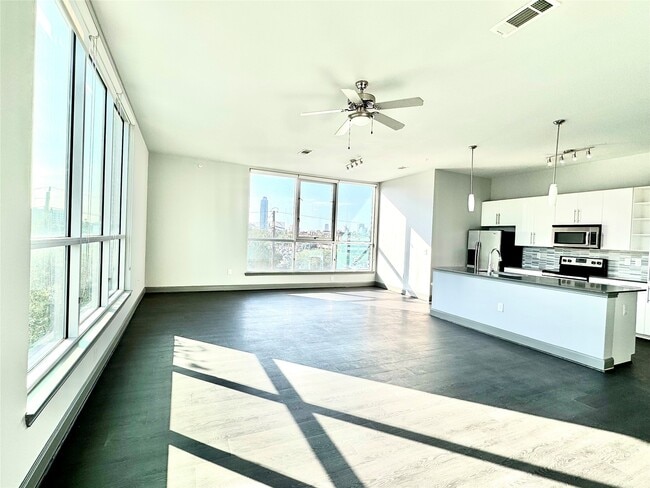 Photo - 3788 Richmond Ave. Unit 1401