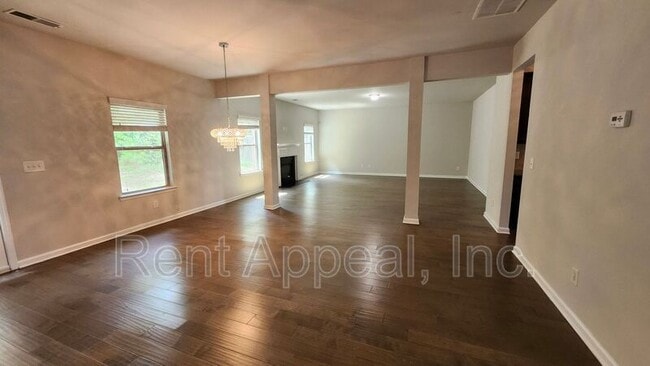Photo - 3523 Woodshade Dr