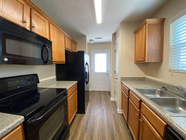 Photo - BRIDGEWATER HOME - PRE-LEASING FOR AUGUST ...