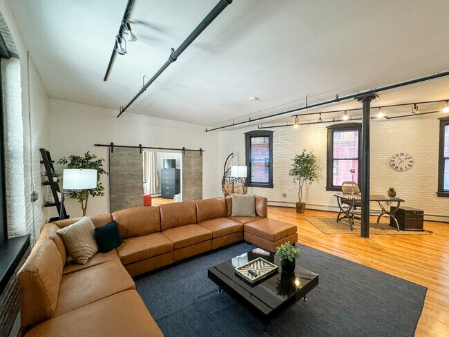 Photo - 13 Stanhope St Unit 13-19 #2A