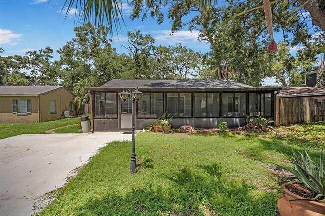Building Photo - 4715 W Knights Ave Rental