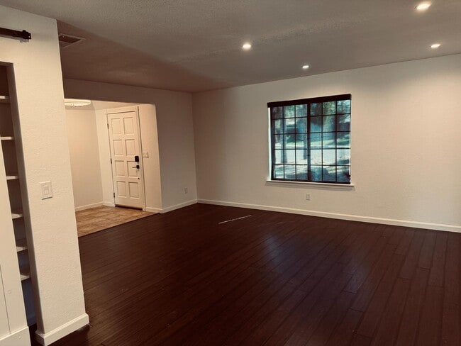 Photo - 9356 N Barton Ave