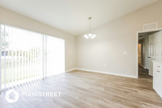 Photo - 3906 11th St W