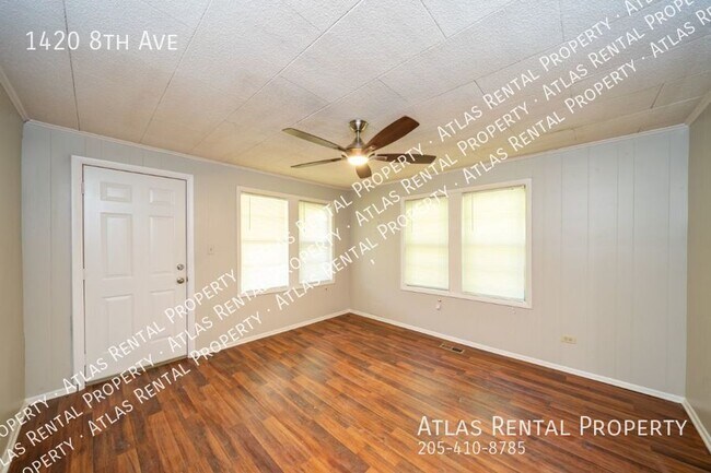 Photo - 1420 8th Ave