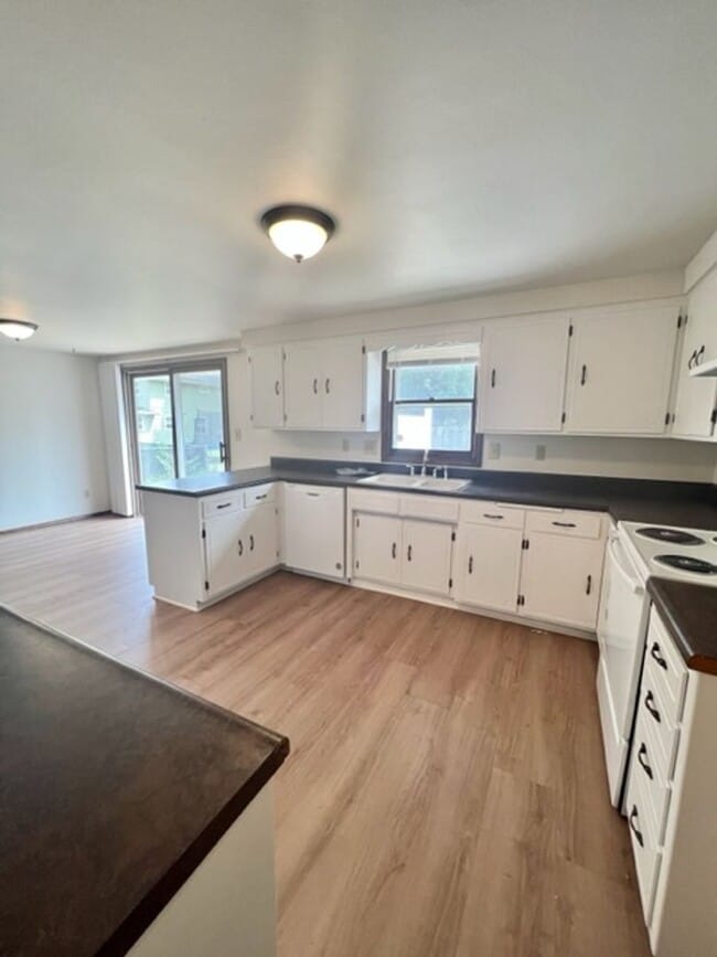 Photo - 2489 Trojan Dr