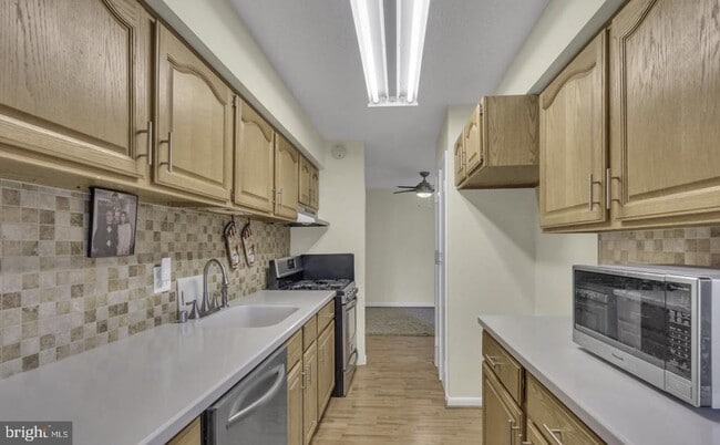 Photo - 11232 Chestnut Grove Square Unit 335