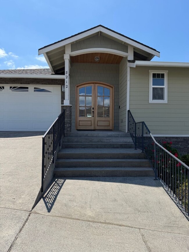 Photo - Whiskey Ridge View Home | 5 Bed + Bonus Living Space with Olympic Mountain Views