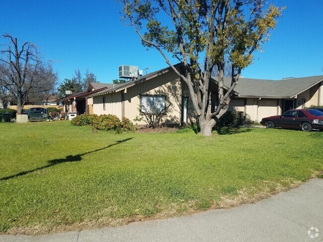 Building Photo - 228 Unit 4521 Rental