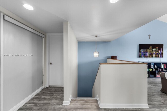 Photo - 6701 SW 116th Ct Unit 406