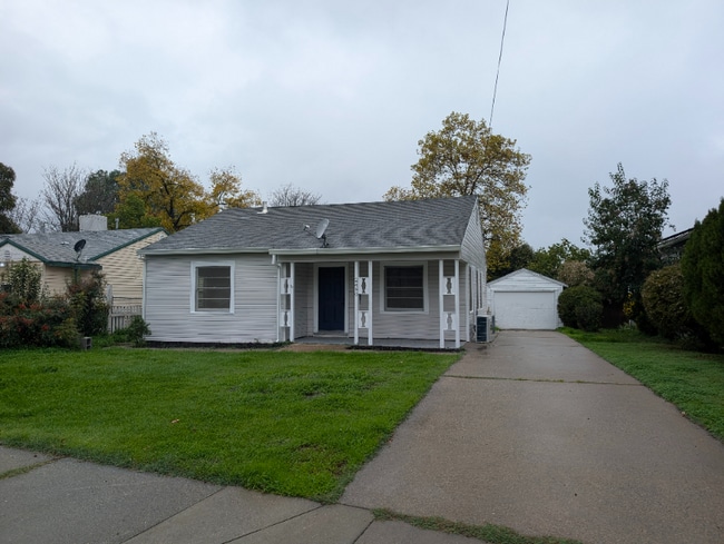 Photo - 2480 Baldwin Ave